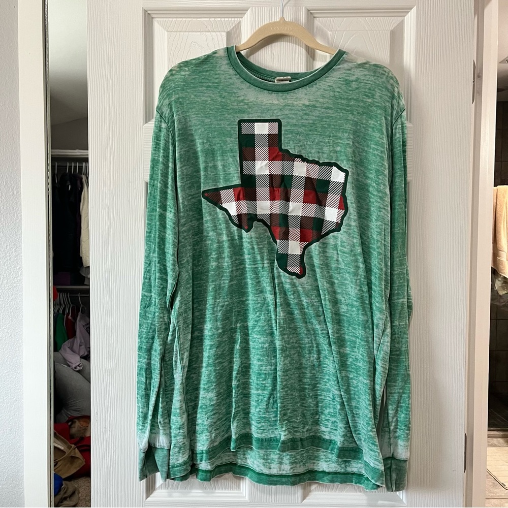 Oliver & Otis green distressed Texas shirt